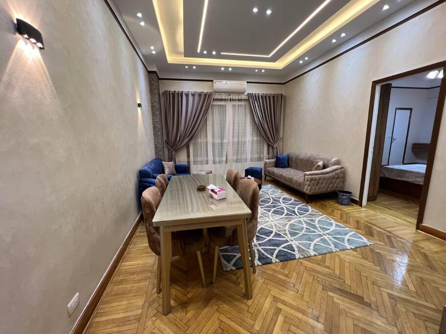 Luxury Apartment Downtown ไคโร ภายนอก รูปภาพ